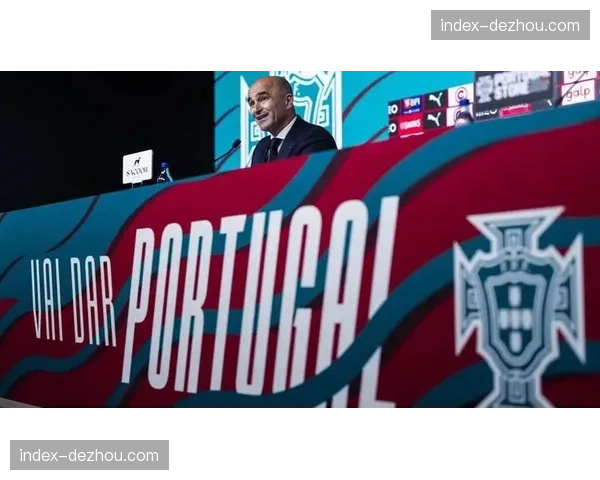 马丁内斯C罗轮换策略引更衣室关注，莱奥边路爆点属性提供战术变招